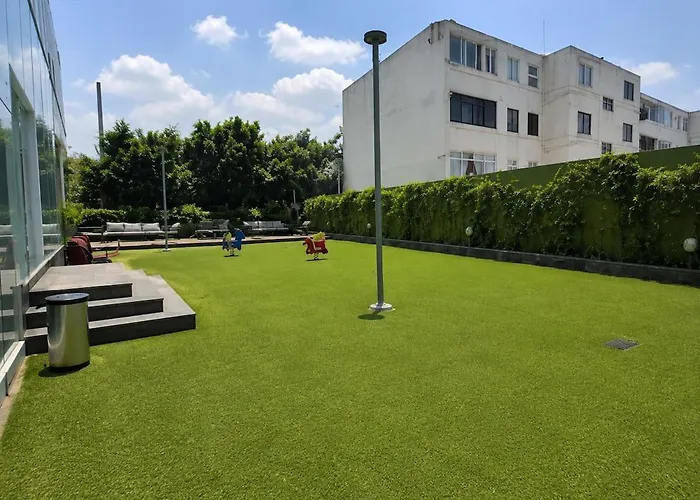 Сasa de vacaciones Executive With Forest Views Near Polanco